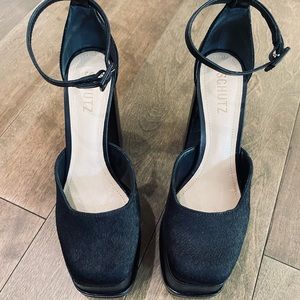 Brand new Schutz Luann Crocodile-Embossed Leather Pump 5”